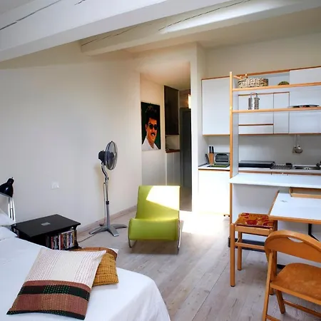 Cozy Nest Apartment